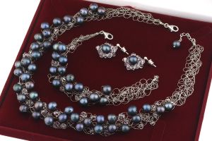 Set crosetat din perle naturale negre, cristale Preciosa si argint
