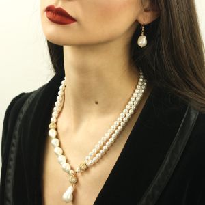 Set perle de Mallorca albe si rhinestone auriu