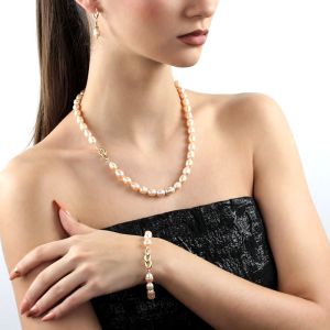 Set elegant din perle naturale si elemente placate cu aur 18k