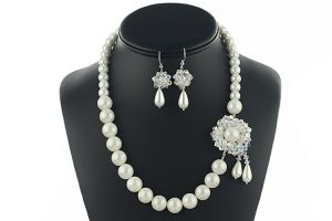 Set perle albe de Mallorca, Swarovski Crystal AB si argint