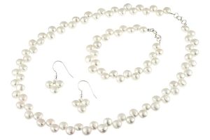 Set perle naturale albe buton si argint