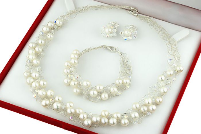 Progress tile Allergic Set crosetat format din colier, cercei si bratara cu perle naturale albe,  cristale Swarovski si argint | Magazin online de bijuterii