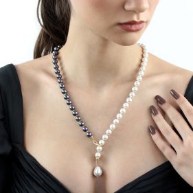 Colier din perle de Mallorca in doua culori si elemente placate cu aur 18k
