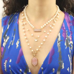 Set trei coliere din perle naturale, cuart roz si elemente placate cu aur 18k