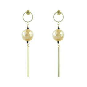 Cercei perle de Mallorca, spinel si metal placat cu aur 18K