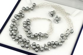 Set crosetat din perle de Mallorca gri, cristale Preciosa si argint